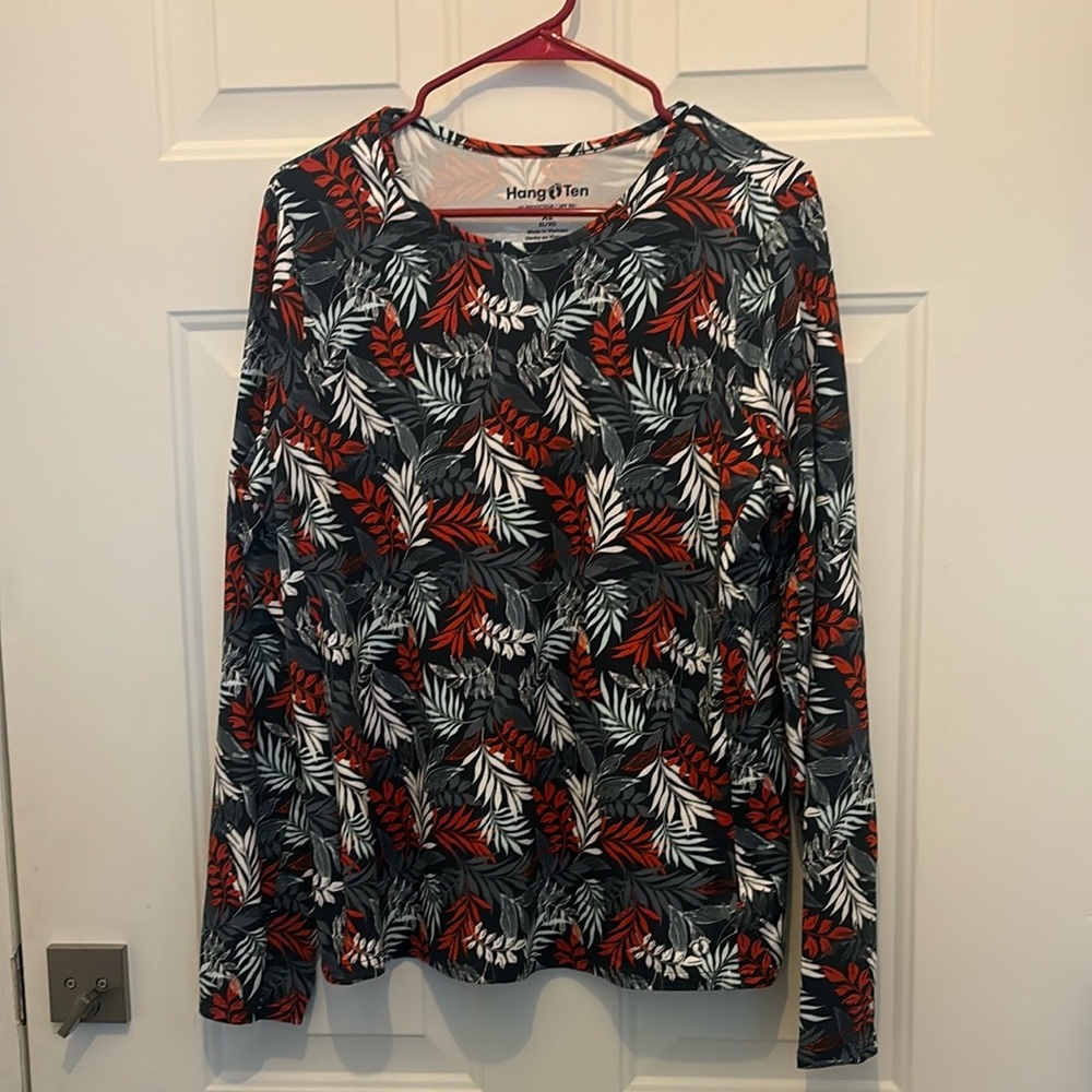 **NWT** Hang Ten Blue and Red Graphic Long Sleeve Top